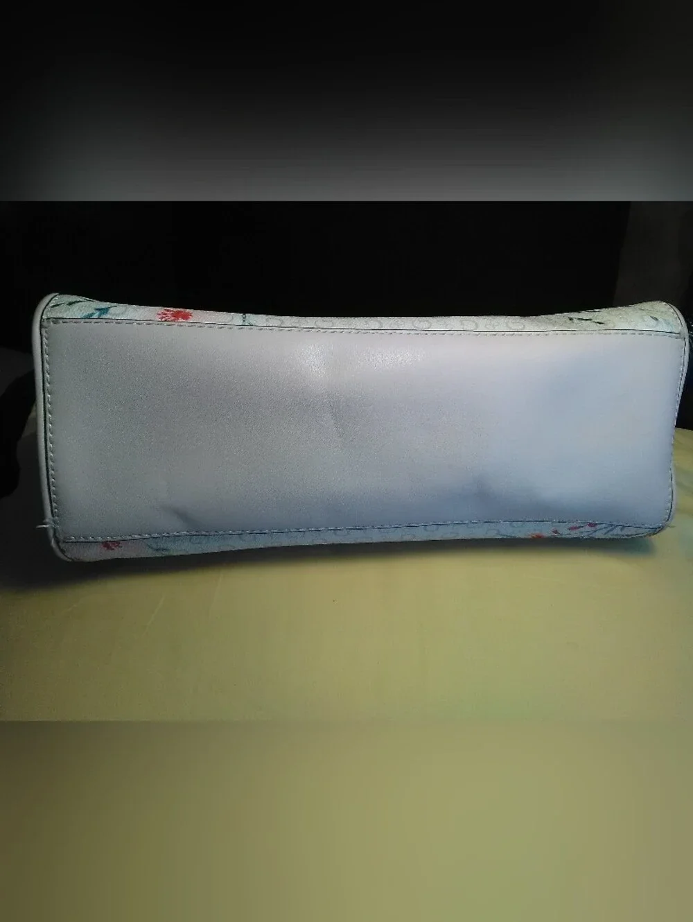 Guess satchel subtle